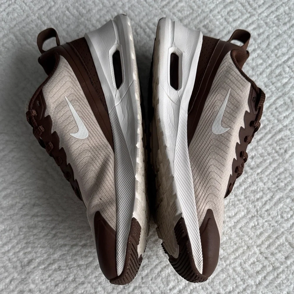 NikeAir Max Nuaxis 'Sanddrift Cacao Wow White Sail Sz 7.5